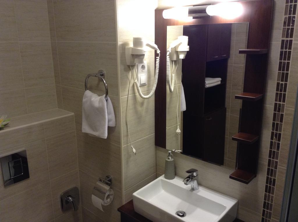 Sweet Home Apartment Дьёр Экстерьер фото