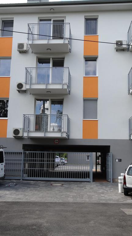 Sweet Home Apartment Дьёр Экстерьер фото